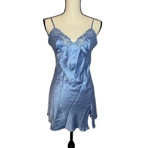 Victoria’s Secret Women’s Medium Chemise Sleepwear Sexy Lace Adjustable Straps